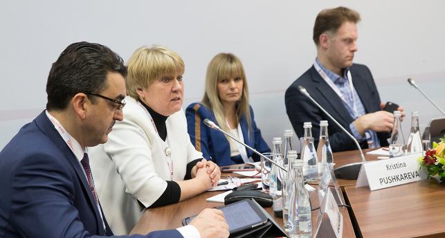 Education in transition. From classic to digital 